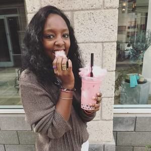 Meet your Posher, Becky